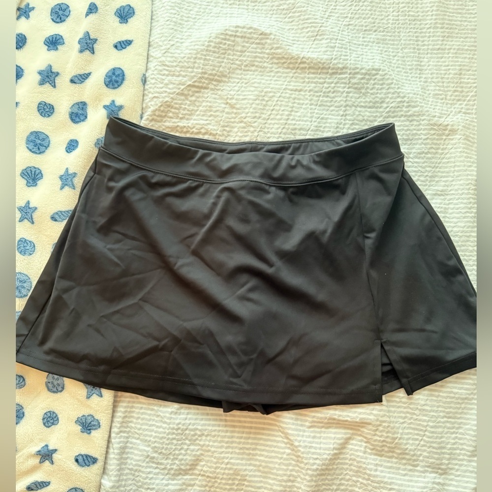 Aeropostale Black Athletic Skort size large